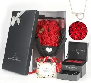 Rose Bouquet Rosas Eternas Preserved Rose Bouquet 18 Flower Bouquet with Beautiful Love Necklace